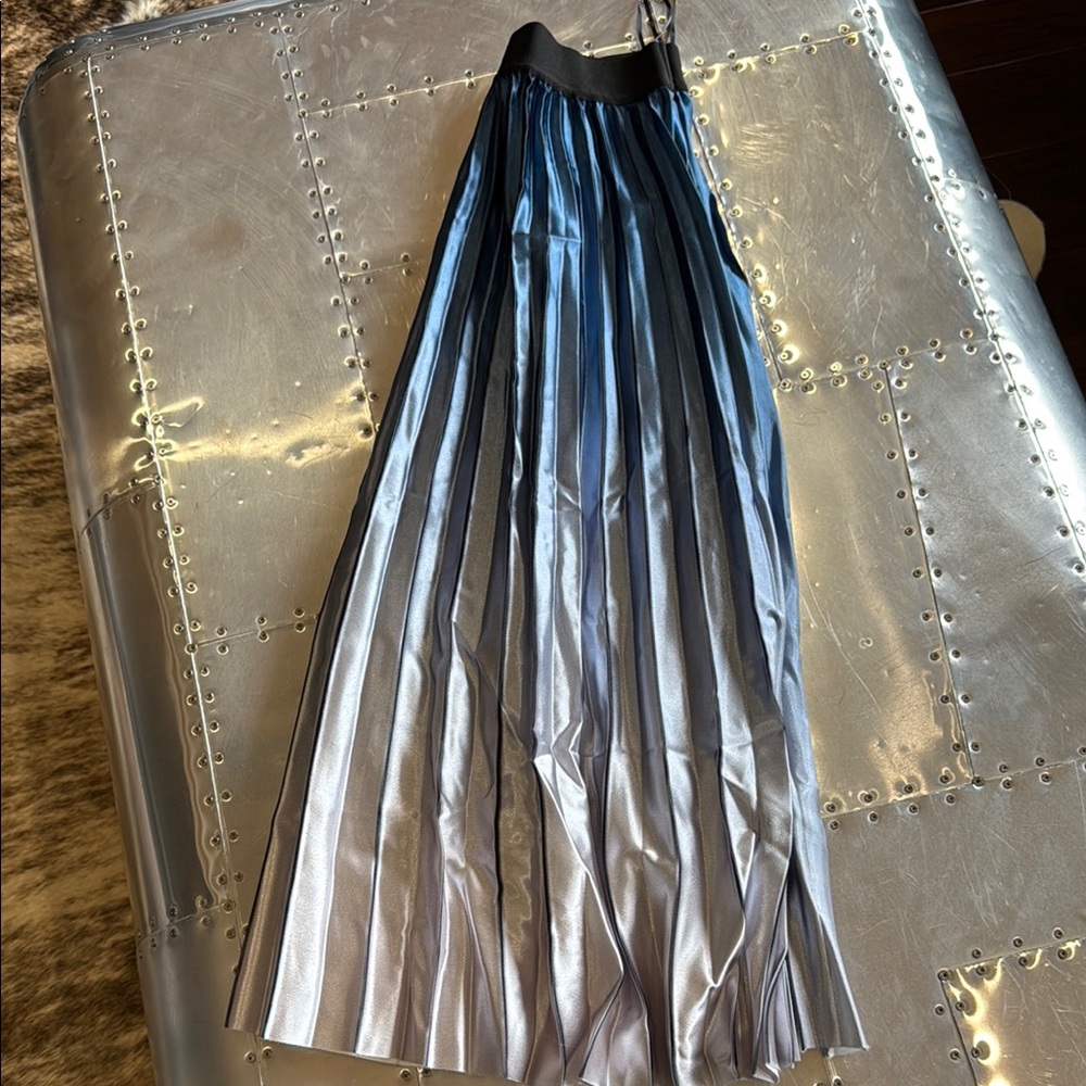 Lucy Paris Elegant Blue Ombre Pleated Skirt XS Ankle